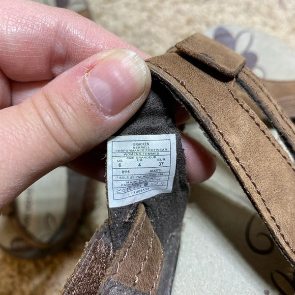 Merrell Brown Sandals - Picture 4 of 4